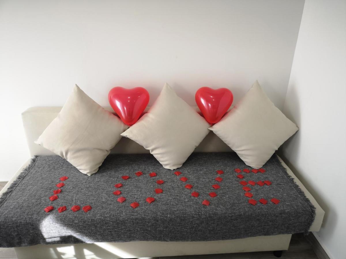 ERES EMÉRITA Apartamentos&Suites PARKING GRATUITO Mérida Esterno foto