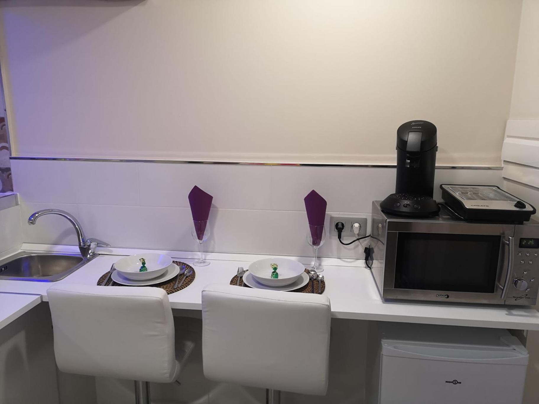 ERES EMÉRITA Apartamentos&Suites PARKING GRATUITO Mérida Esterno foto