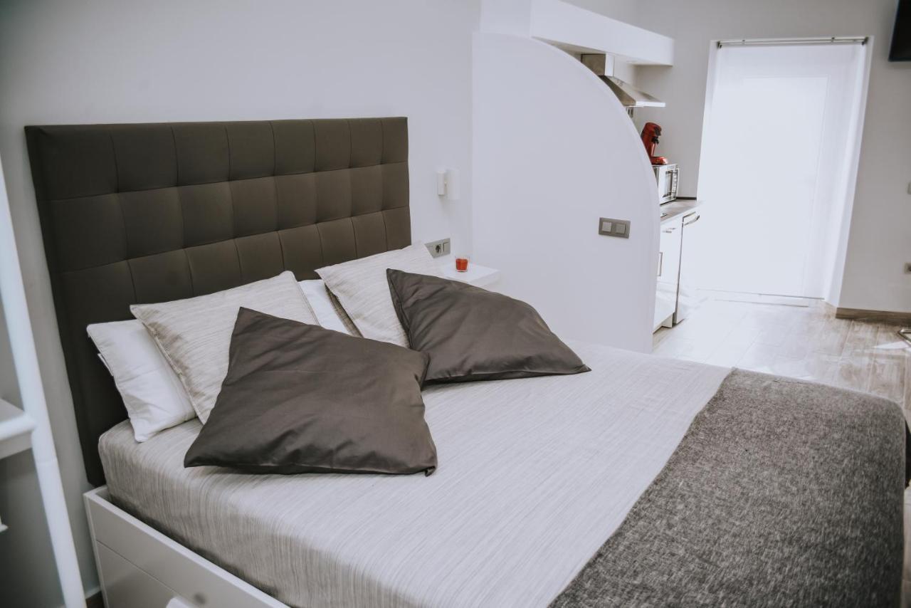 ERES EMÉRITA Apartamentos&Suites PARKING GRATUITO Mérida Esterno foto