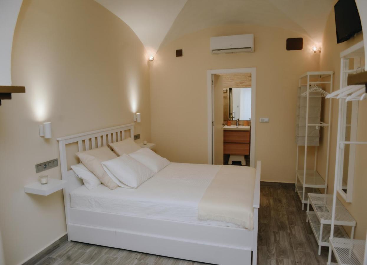 ERES EMÉRITA Apartamentos&Suites PARKING GRATUITO Mérida Esterno foto