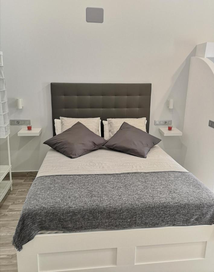ERES EMÉRITA Apartamentos&Suites PARKING GRATUITO Mérida Esterno foto
