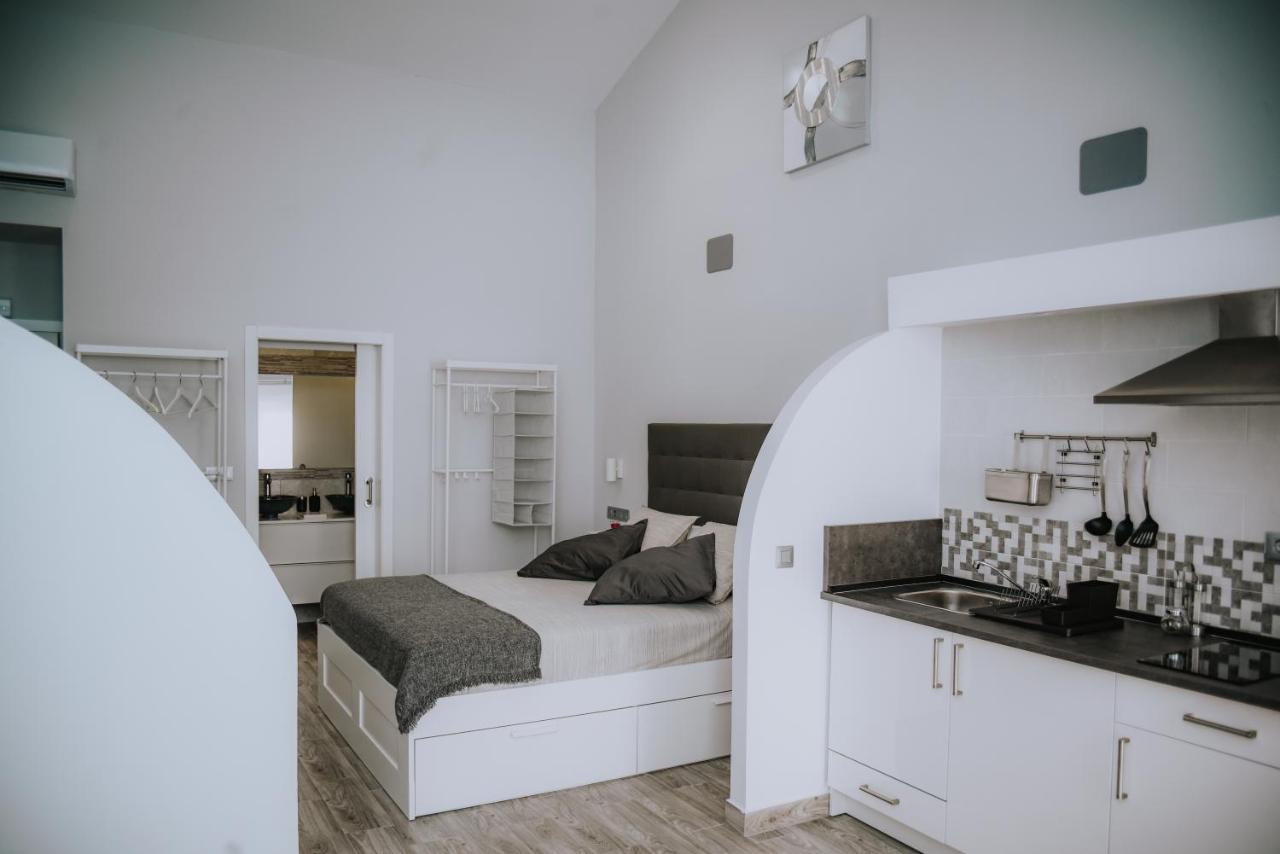 ERES EMÉRITA Apartamentos&Suites PARKING GRATUITO Mérida Esterno foto